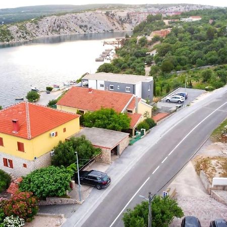 Marija Apartment Ясенице Екстериор снимка